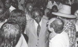 LES TROUBADOURS à Fort-de-France, en 1977, en présence du maire, Aimé Césaire.